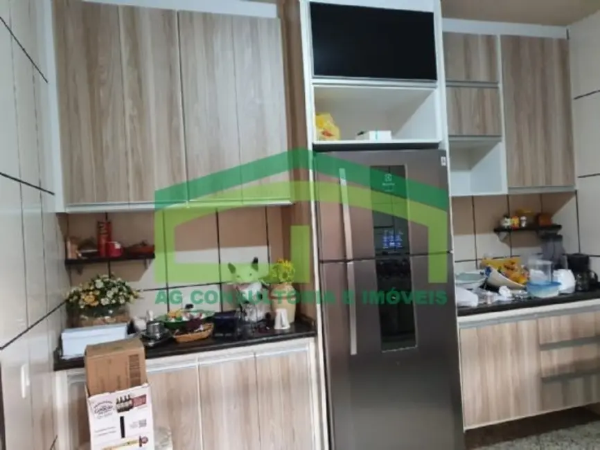 Foto 8 de Sobrado com 4 quartos à venda, 251m2 em Parque Imperial, Barueri - SP