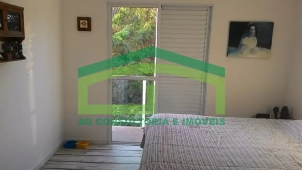 Sobrado com 3 quartos à venda, 250m2 em Jardim Rio das Pedras, Cotia - SP - imagem 3 Foto 3 de Sobrado com 3 quartos à venda, 250m2 em Jardim Rio das Pedras, Cotia - SP