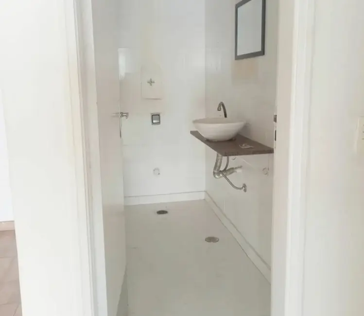 Foto 3 de Armazém / Galpão para alugar, 79m2 em Barueri - SP