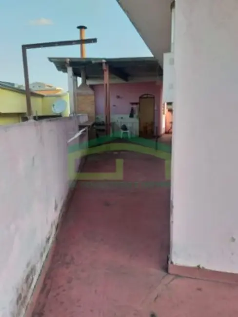 Armazém / Galpão à venda, 350m2 em Rochdale, Osasco - SP - imagem 4 Foto 4 de Armazém / Galpão à venda, 350m2 em Rochdale, Osasco - SP