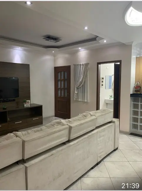 Sobrado com 4 quartos à venda, 285m2 em Osasco - SP - imagem 4 Foto 4 de Sobrado com 4 quartos à venda, 285m2 em Osasco - SP