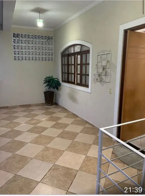 Sobrado com 4 quartos à venda, 285m2 em Osasco - SP - imagem 5 Foto 5 de Sobrado com 4 quartos à venda, 285m2 em Osasco - SP
