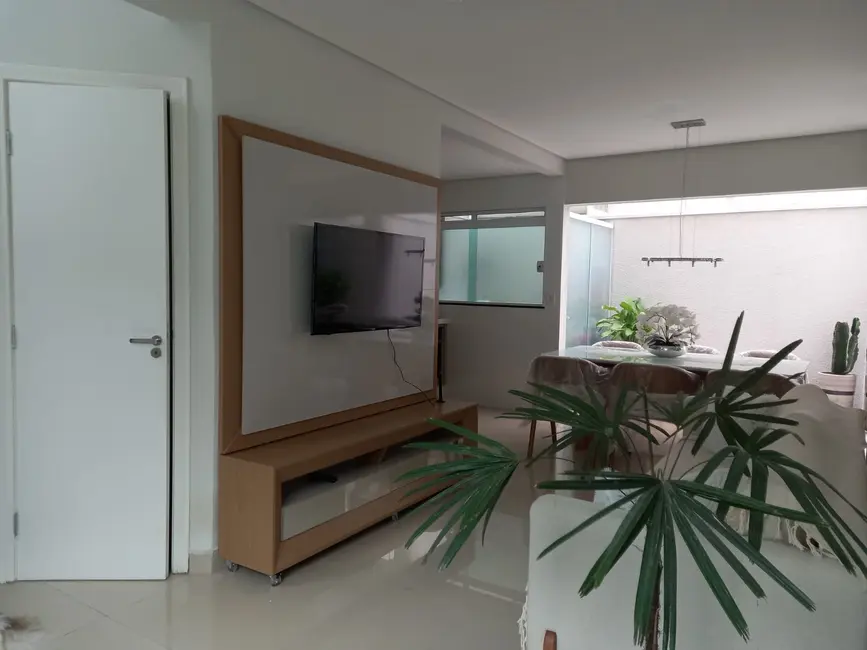 Foto 2 de Sobrado com 3 quartos à venda, 280m2 em km 18, Osasco - SP
