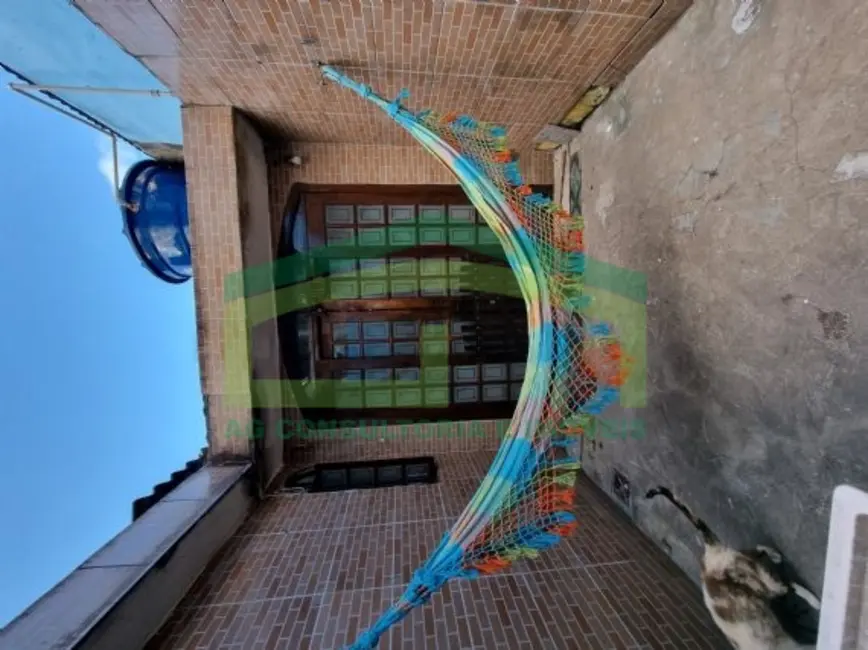 Casa com 3 quartos à venda, 150m2 em Jardim Elvira, Osasco - SP - imagem 2 Foto 2 de Casa com 3 quartos à venda, 150m2 em Jardim Elvira, Osasco - SP