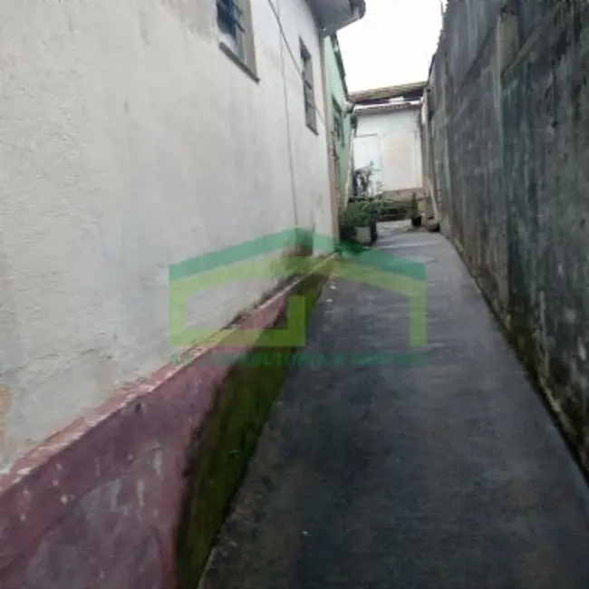 Casa com 2 quartos à venda, 240m2 em Baronesa, Osasco - SP - imagem 3 Foto 3 de Casa com 2 quartos à venda, 240m2 em Baronesa, Osasco - SP