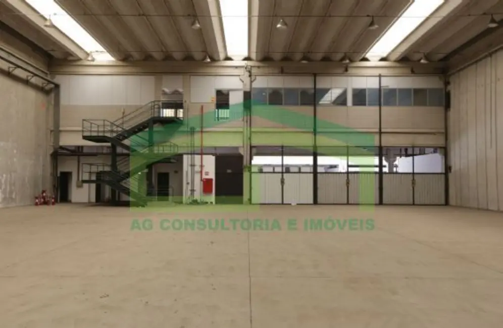 Armazém / Galpão para alugar, 1706m2 em Tamboré, Barueri - SP - imagem 4 Foto 4 de Armazém / Galpão para alugar, 1706m2 em Tamboré, Barueri - SP