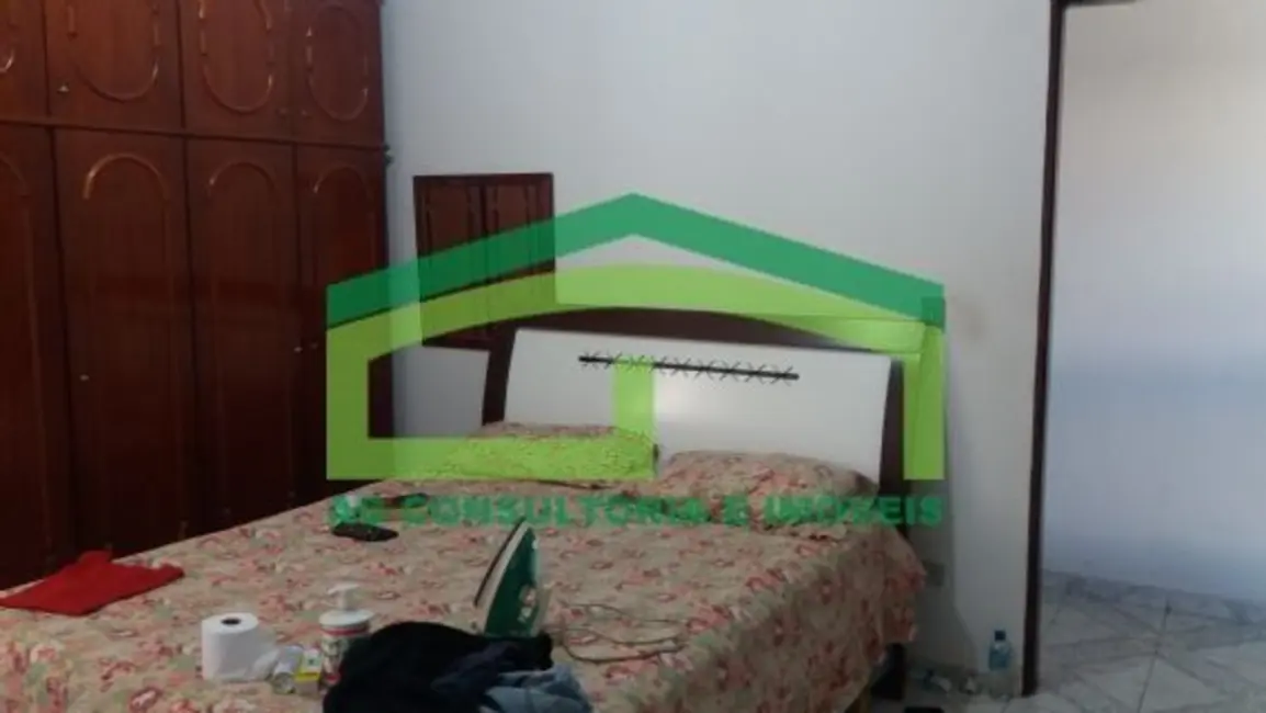 Foto 4 de Sobrado com 3 quartos à venda, 350m2 em Helena Maria, Osasco - SP