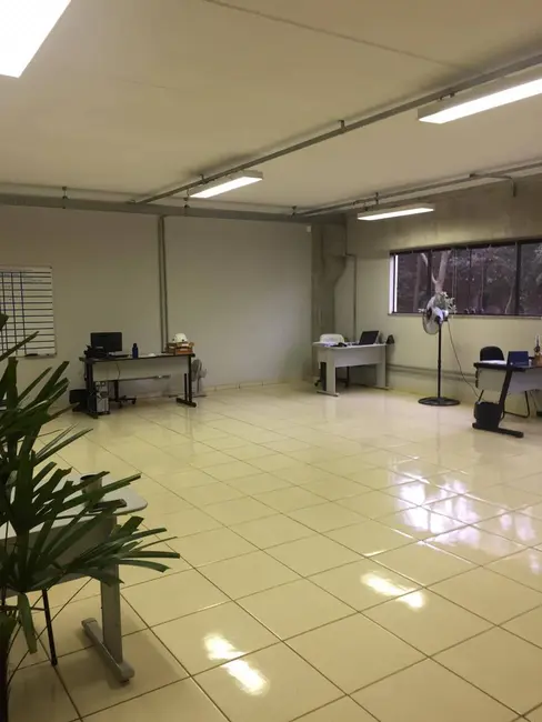 Foto 9 de Armazém / Galpão à venda, 2400m2 em Aracariguama - SP