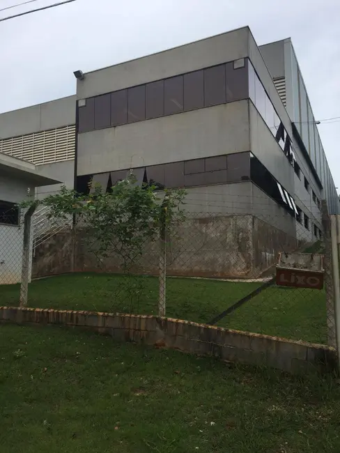 Foto 1 de Armazém / Galpão à venda, 2400m2 em Aracariguama - SP