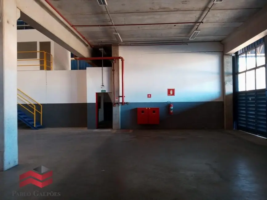 Foto 8 de Armazém / Galpão para alugar, 3711m2 em Cajamar - SP