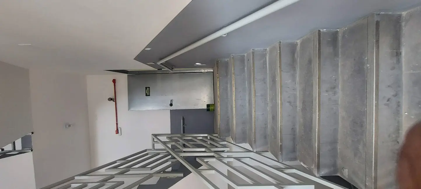 Foto 2 de Sala Comercial para alugar, 900m2 em Vila Santo Antônio, Jandira - SP