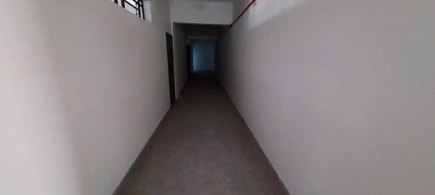 Foto 8 de Sala Comercial para alugar, 900m2 em Vila Santo Antônio, Jandira - SP