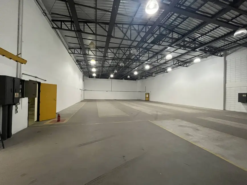 Armazém / Galpão à venda e para alugar, 2021m2 em Barueri - SP - imagem 7 Foto 7 de Armazém / Galpão à venda e para alugar, 2021m2 em Barueri - SP