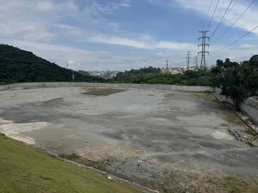 Terreno / Lote à venda e para alugar, 14000m2 em Vila Santa Flora, Itapevi - SP - imagem 5 Foto 5 de Terreno / Lote à venda e para alugar, 14000m2 em Vila Santa Flora, Itapevi - SP