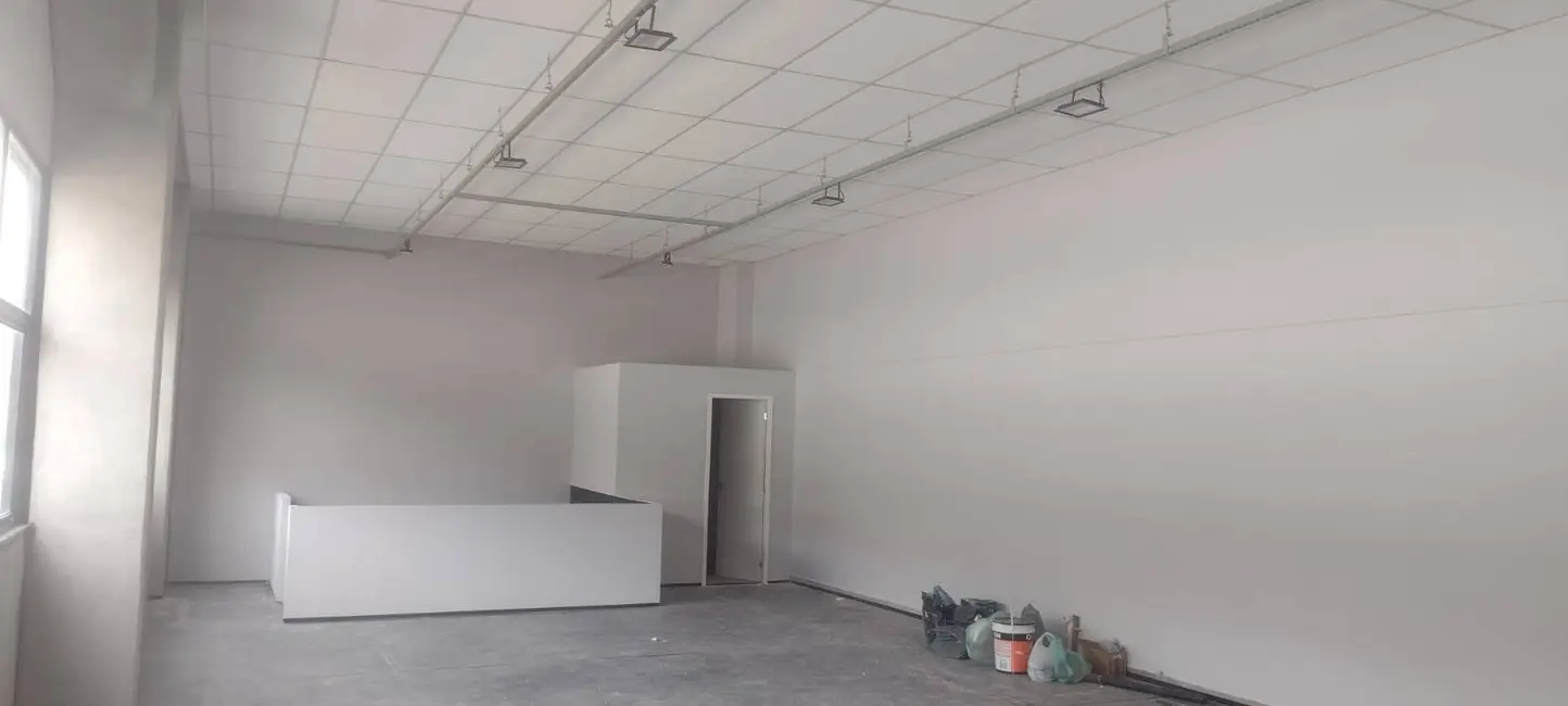 Sala Comercial para alugar, 190m2 em Jardim dos Camargos, Barueri - SP - imagem 4 Foto 4 de Sala Comercial para alugar, 190m2 em Jardim dos Camargos, Barueri - SP