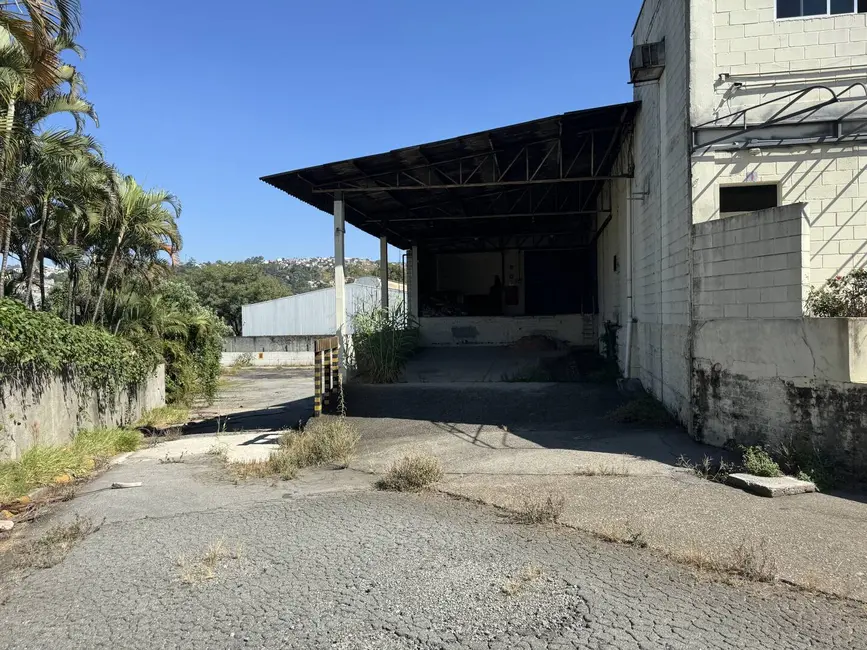 Armazém / Galpão à venda e para alugar, 4000m2 em Vila Engenho Novo, Barueri - SP - imagem 9 Foto 9 de Armazém / Galpão à venda e para alugar, 4000m2 em Vila Engenho Novo, Barueri - SP