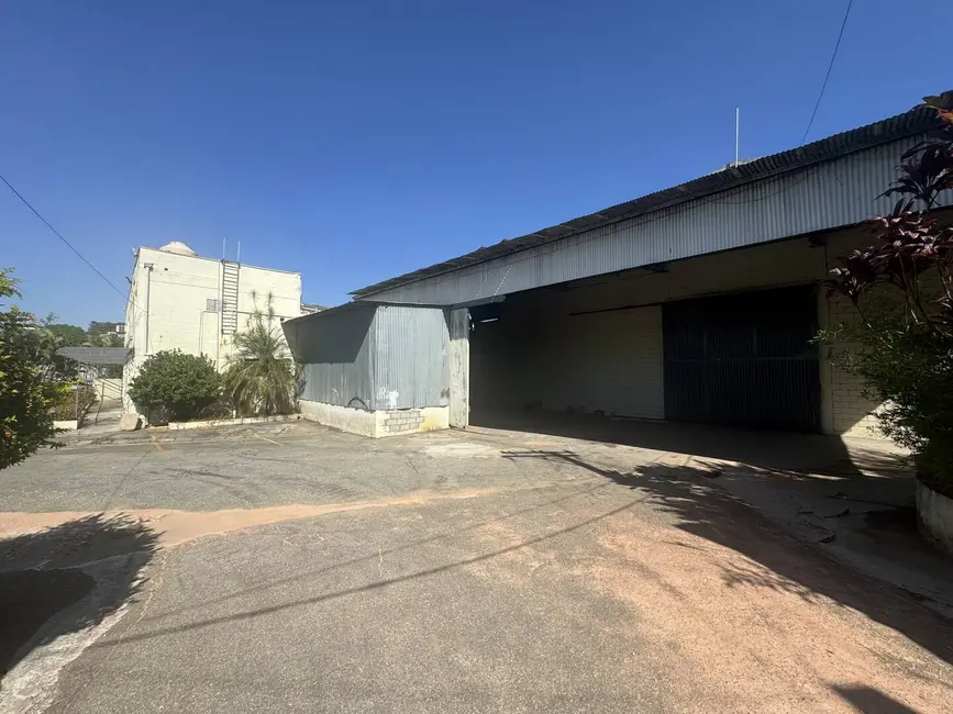 Armazém / Galpão à venda e para alugar, 4000m2 em Vila Engenho Novo, Barueri - SP - imagem 5 Foto 5 de Armazém / Galpão à venda e para alugar, 4000m2 em Vila Engenho Novo, Barueri - SP