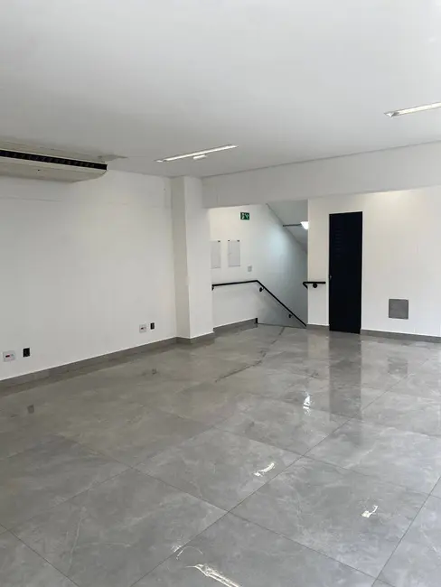 Armazém / Galpão para alugar, 1514m2 em Tamboré, Santana De Parnaiba - SP - imagem 8 Foto 8 de Armazém / Galpão para alugar, 1514m2 em Tamboré, Santana De Parnaiba - SP