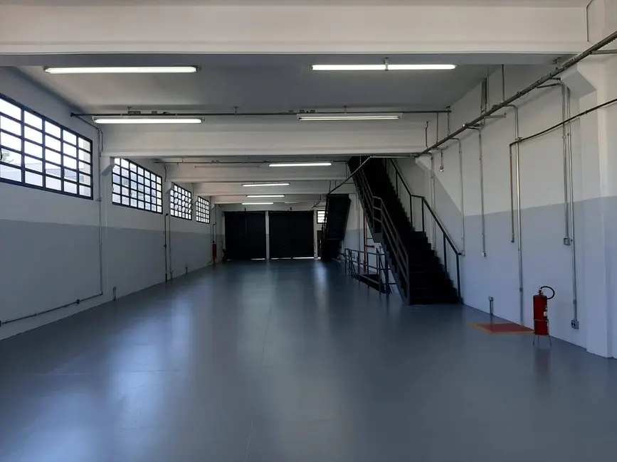 Armazém / Galpão para alugar, 1403m2 em Tamboré, Barueri - SP - imagem 4 Foto 4 de Armazém / Galpão para alugar, 1403m2 em Tamboré, Barueri - SP