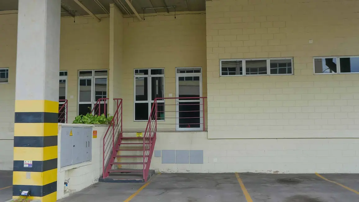 Foto 3 de Sala Comercial para alugar, 2845m2 em Itaqui, Itapevi - SP