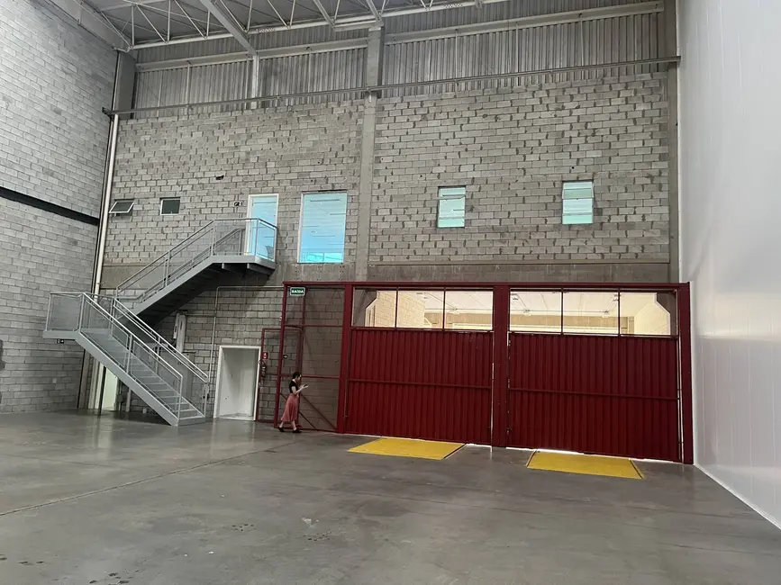 Foto 7 de Armazém / Galpão para alugar, 1645m2 em Itaqui, Itapevi - SP