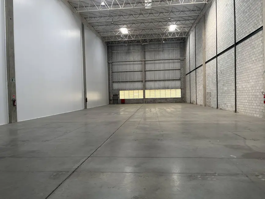 Foto 9 de Armazém / Galpão para alugar, 1676m2 em Itaqui, Itapevi - SP