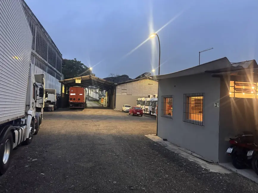 Foto 3 de Armazém / Galpão à venda, 900m2 em Jardim São Silvestre, Barueri - SP