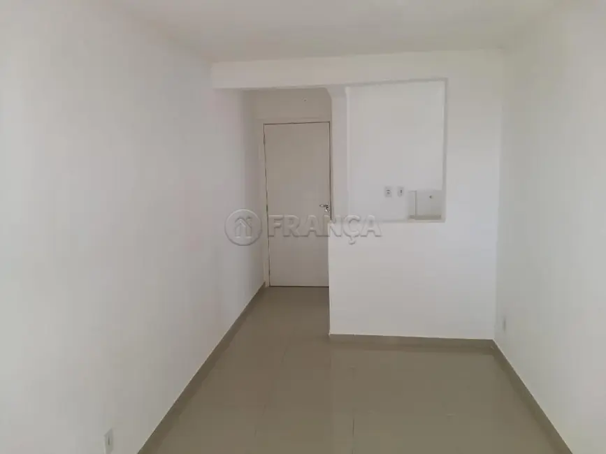 Foto 2 de Apartamento com 2 quartos à venda, 46m2 em Jacarei - SP