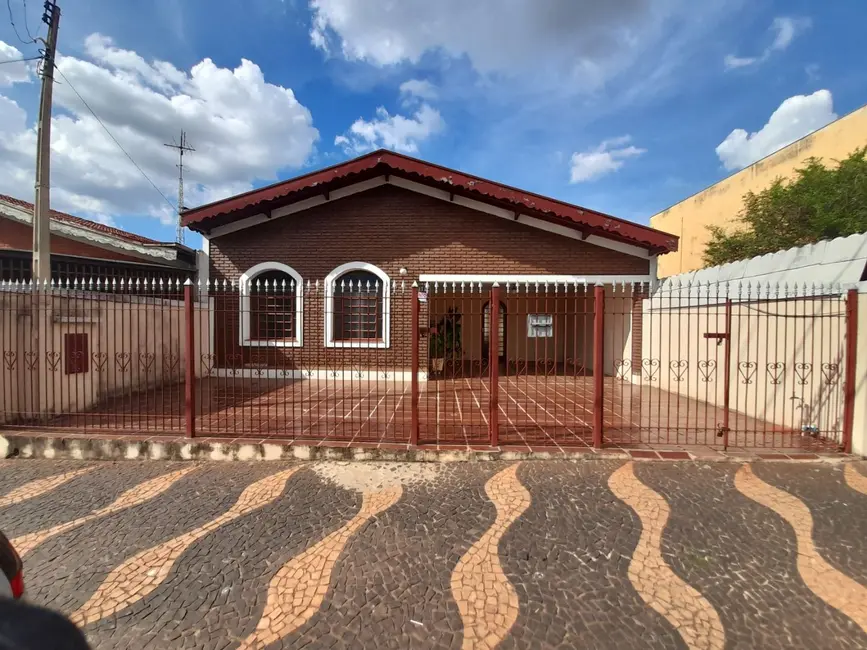 Foto 1 de Casa com 2 quartos para alugar, 235m2 em Vila Santana, Sumare - SP