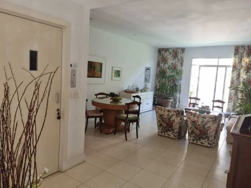 Foto 2 de Apartamento com 3 quartos à venda, 130m2 em Rio De Janeiro - RJ