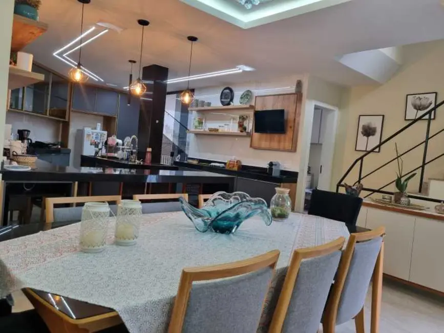 Foto 6 de Casa com 4 quartos à venda, 351m2 em Rio De Janeiro - RJ