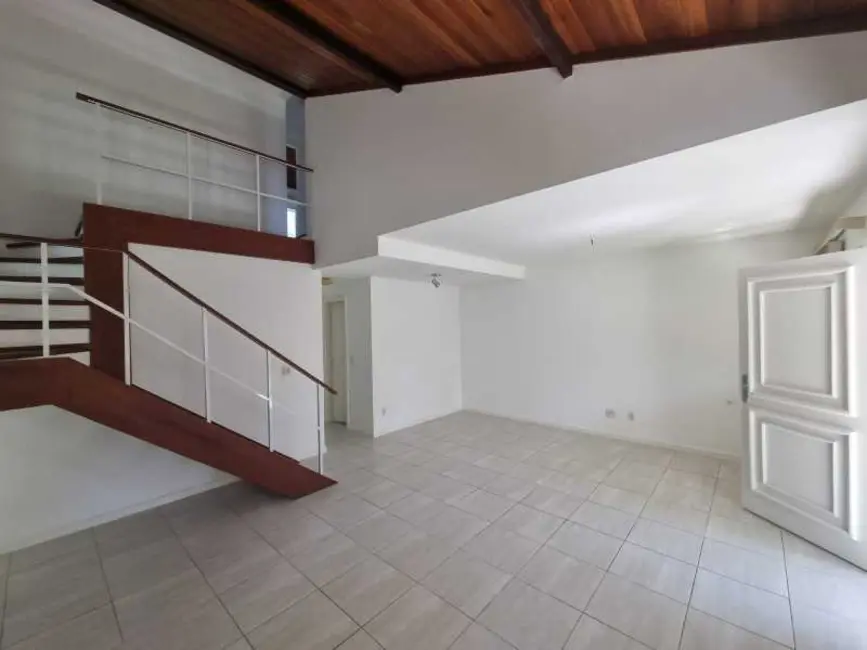 Foto 3 de Casa de Condomínio com 4 quartos à venda, 180m2 em Rio De Janeiro - RJ