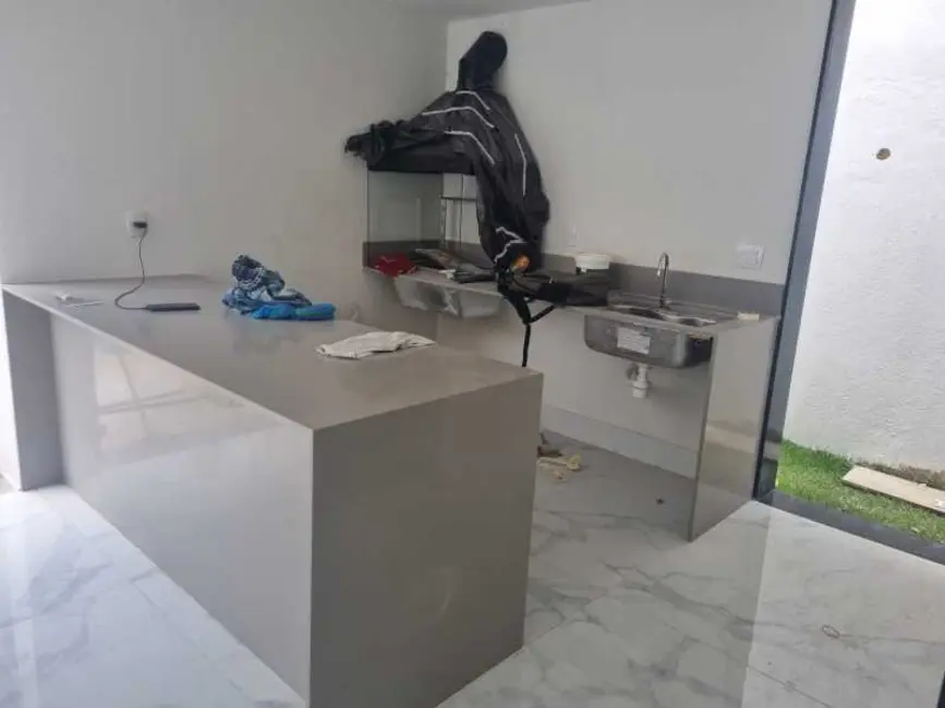 Foto 3 de Casa de Condomínio com 4 quartos à venda, 315m2 em Rio De Janeiro - RJ