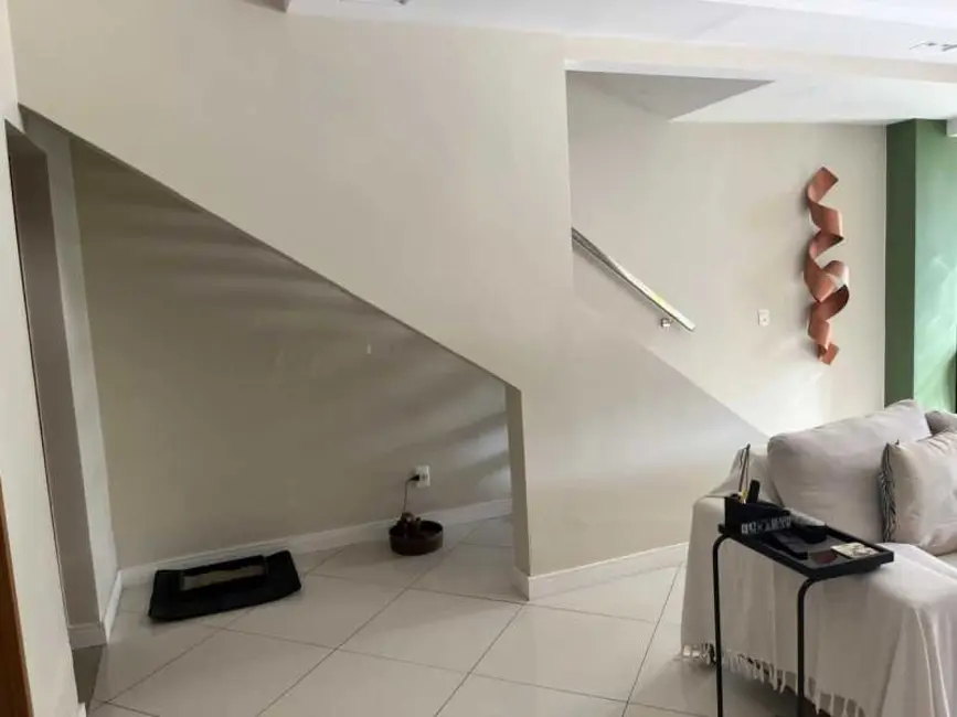 Casa de Condomínio com 5 quartos à venda em Rio De Janeiro - RJ - imagem 8 Foto 8 de Casa de Condomínio com 5 quartos à venda em Rio De Janeiro - RJ