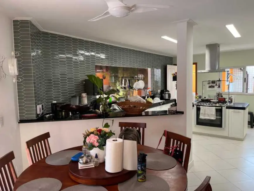 Casa de Condomínio com 5 quartos à venda em Rio De Janeiro - RJ - imagem 3 Foto 3 de Casa de Condomínio com 5 quartos à venda em Rio De Janeiro - RJ