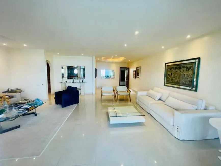 Foto 8 de Apartamento com 4 quartos à venda, 225m2 em Rio De Janeiro - RJ