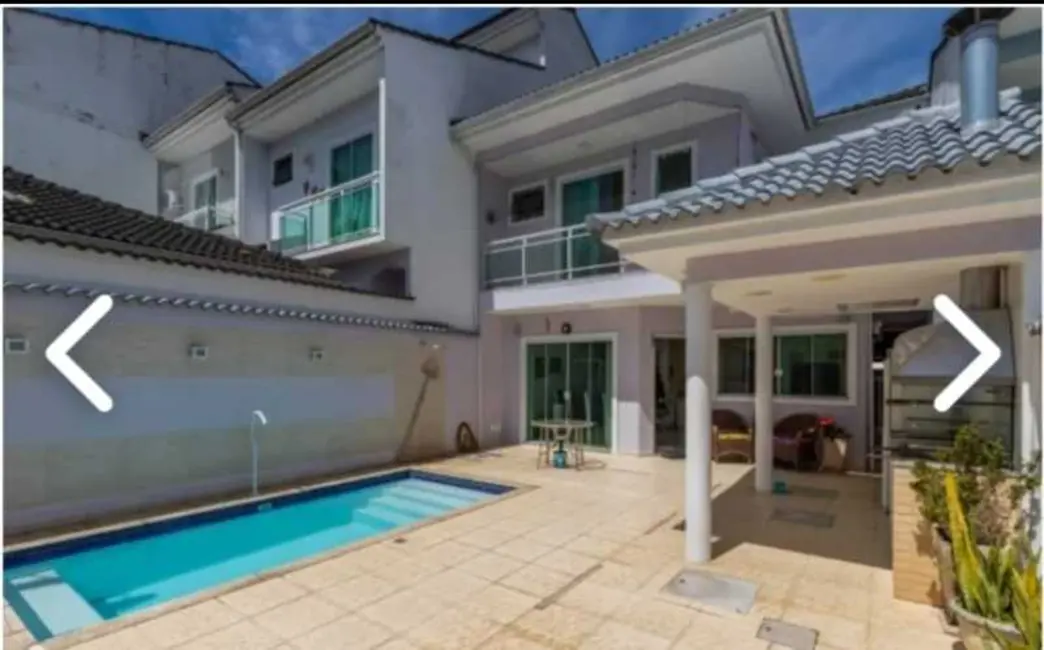 Casa de Condomínio com 3 quartos à venda, 130m2 em Rio De Janeiro - RJ - imagem 2 Foto 2 de Casa de Condomínio com 3 quartos à venda, 130m2 em Rio De Janeiro - RJ