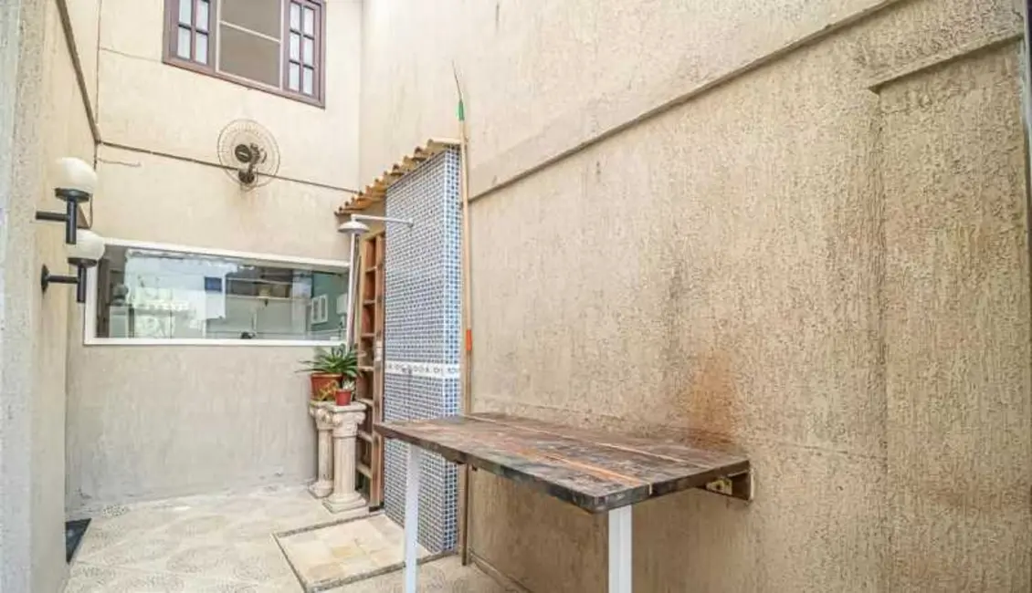 Foto 7 de Casa de Vila com 3 quartos à venda, 130m2 em Rio De Janeiro - RJ
