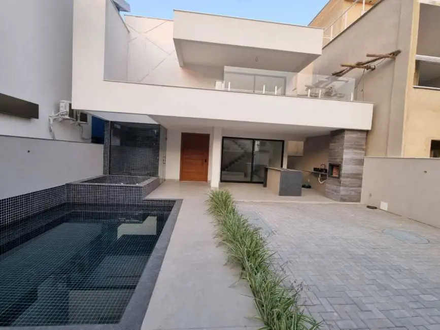 Foto 1 de Casa de Condomínio com 4 quartos à venda, 283m2 em Rio De Janeiro - RJ