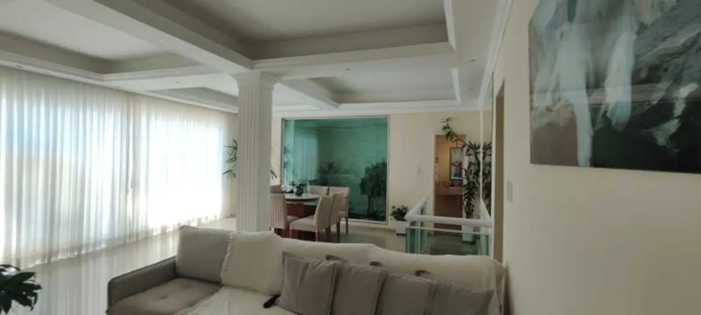 Casa de Condomínio com 4 quartos à venda, 322m2 em Rio De Janeiro - RJ - imagem 4 Foto 4 de Casa de Condomínio com 4 quartos à venda, 322m2 em Rio De Janeiro - RJ