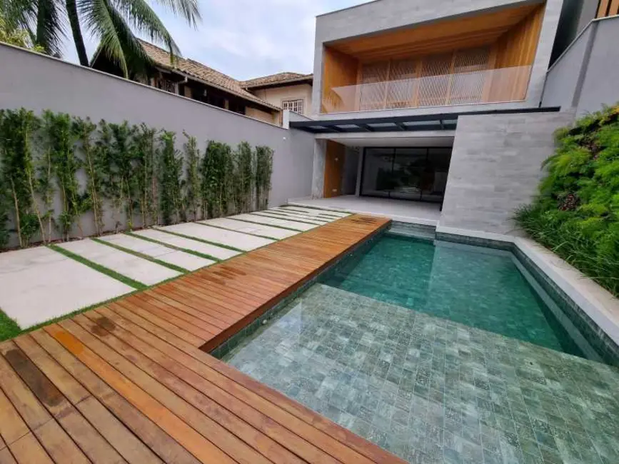 Casa de Condomínio com 4 quartos à venda, 480m2 em Rio De Janeiro - RJ - imagem 8 Foto 8 de Casa de Condomínio com 4 quartos à venda, 480m2 em Rio De Janeiro - RJ