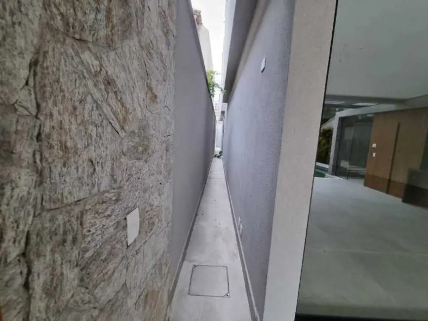 Casa de Condomínio com 4 quartos à venda, 480m2 em Rio De Janeiro - RJ - imagem 6 Foto 6 de Casa de Condomínio com 4 quartos à venda, 480m2 em Rio De Janeiro - RJ