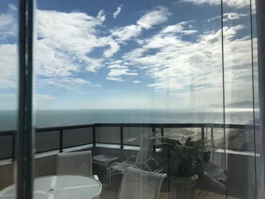 Foto 3 de Cobertura com 3 quartos à venda, 216m2 em Rio De Janeiro - RJ