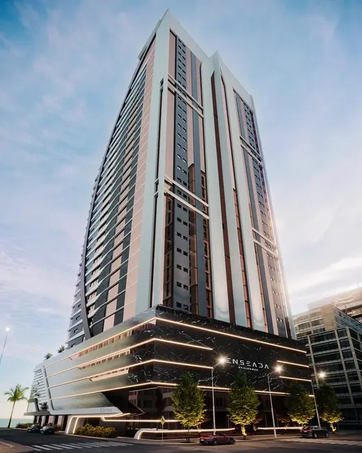 Foto 3 de Apartamento com 4 quartos à venda, 250m2 em Meia Praia, Itapema - SC