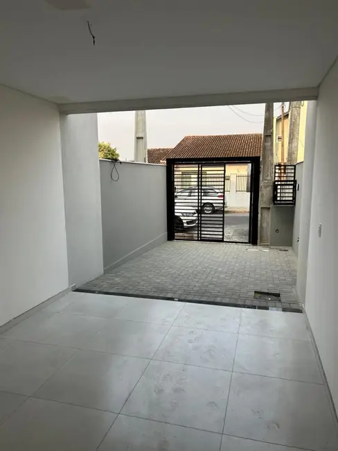 Sobrado com 3 quartos à venda, 100m2 em Costa e Silva, Joinville - SC - imagem 4 Foto 4 de Sobrado com 3 quartos à venda, 100m2 em Costa e Silva, Joinville - SC