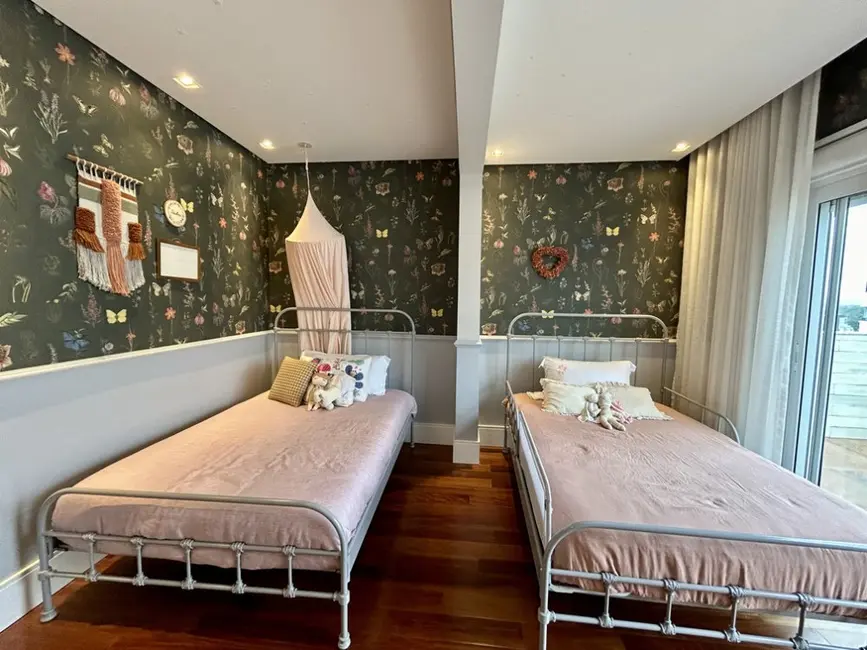 Foto 3 de Cobertura com 4 quartos à venda, 278m2 em Anita Garibaldi, Joinville - SC