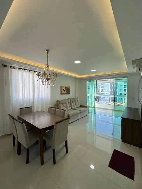 Foto 4 de Apartamento com 2 quartos à venda, 80m2 em Meia Praia, Itapema - SC