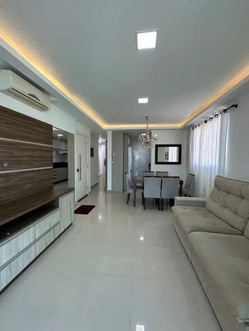 Foto 3 de Apartamento com 2 quartos à venda, 80m2 em Meia Praia, Itapema - SC