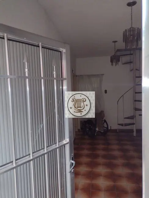 Foto 8 de Casa com 3 quartos à venda, 200m2 em Vila Carbone, São Paulo - SP