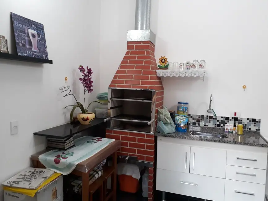 Sobrado com 2 quartos à venda, 105m2 em Conjunto Residencial Novo Pacaembu, São Paulo - SP - imagem 3 Foto 3 de Sobrado com 2 quartos à venda, 105m2 em Conjunto Residencial Novo Pacaembu, São Paulo - SP